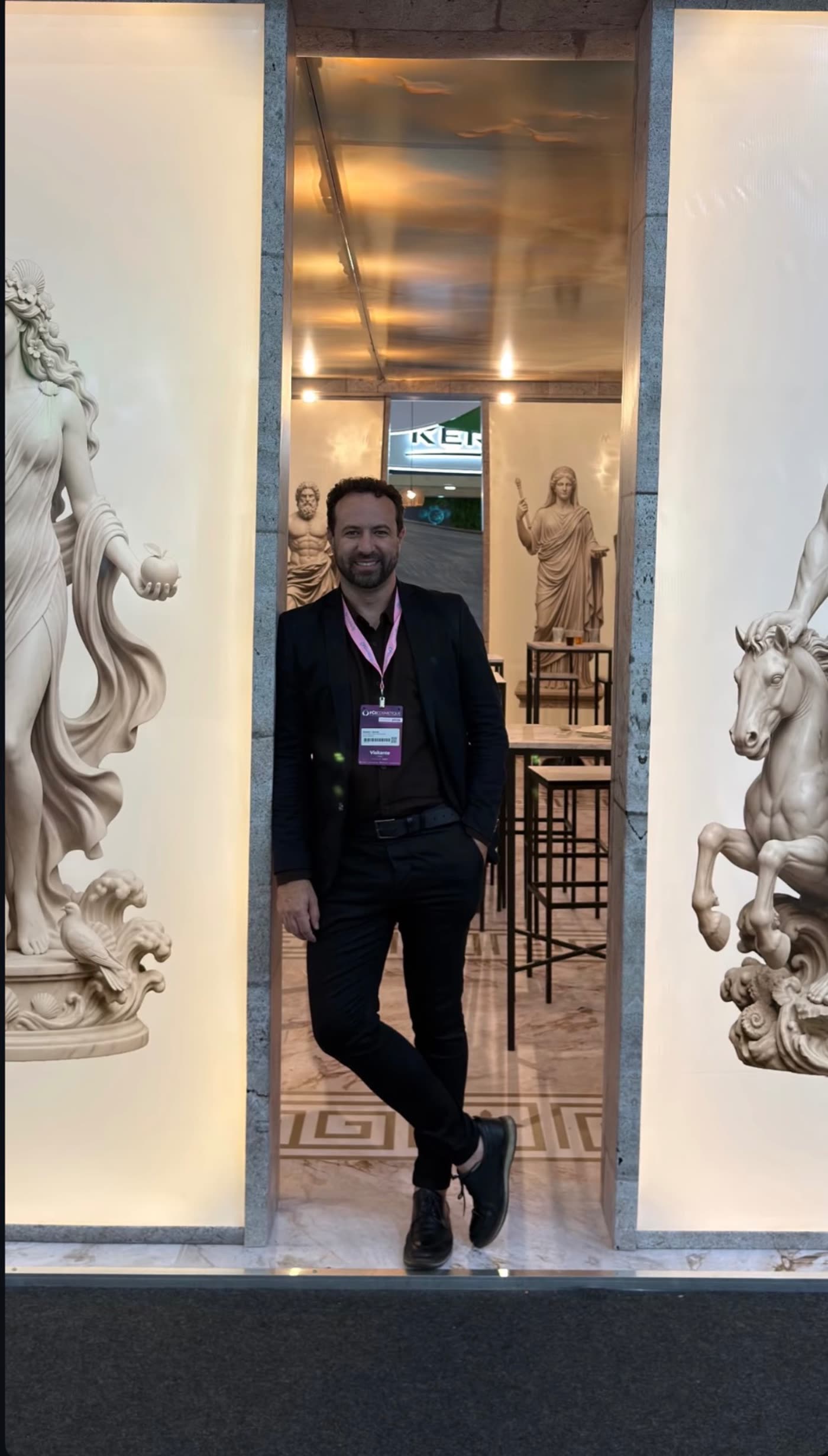 Estande de marca em feira do setor cosmético